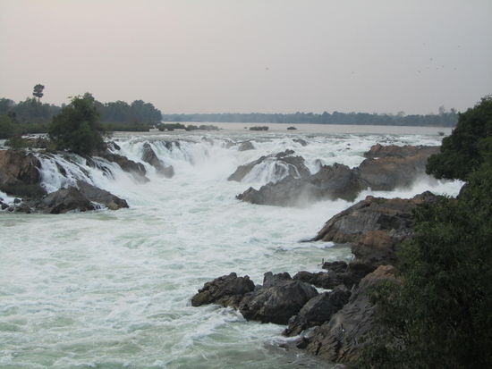 der groeszte Wasserfall Sued-Ost-Asiens