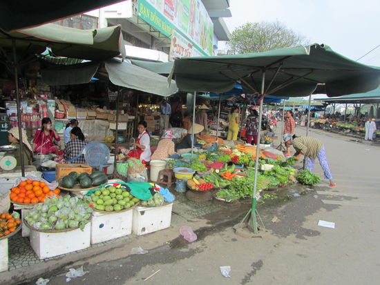 Markt ist...............also auf gehts und neue Fruechtchen erkunden!