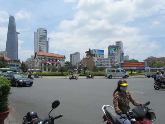 Bisnissviertel in Saigon direkt am Flusz.....