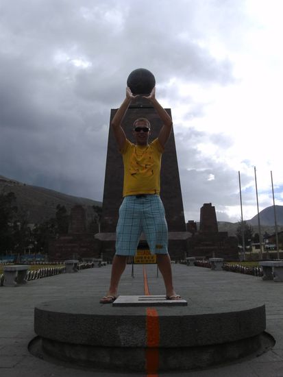 Posing auf der falschen Aequatorlinie...