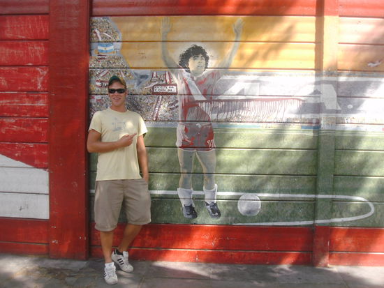 Posieren mit dem jungen Diego