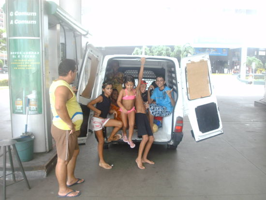 Yep, dies war der kleine Lieferwagen...