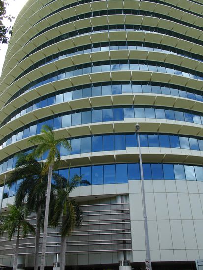 ...so ist Darwin wirklich ein sehr moderne, multikulturell gemischte und cosmopolitische Stadt mit locker laessigem Tropenfeeling.