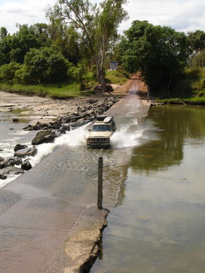 Flussueberquerung im Kakadu National Park