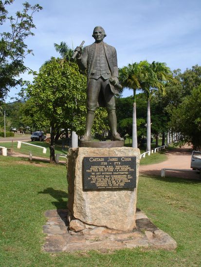 - Das Monument von Kapitaen James Cook - 
Cooktown...hier hat er 1770 angelegt und so den Norden von Australien entdeckt.