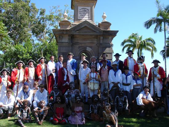 ...mit Strassenumzug und Nachspiel der Ankunft von James Cook und das Treffen auf die Aboriginies, erlebten wir hier ein ereignisreiches Wochenende.