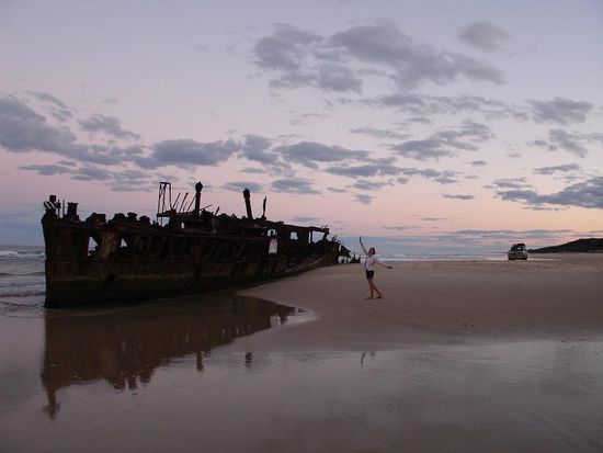 - Das Maheno-Wreck, am Strand von Fraser Island - 
Hier liegt seit 1936 ein ehemaliges Luxus-Passagierschiff, was hier strandete, und nun vor sich hinrostet.