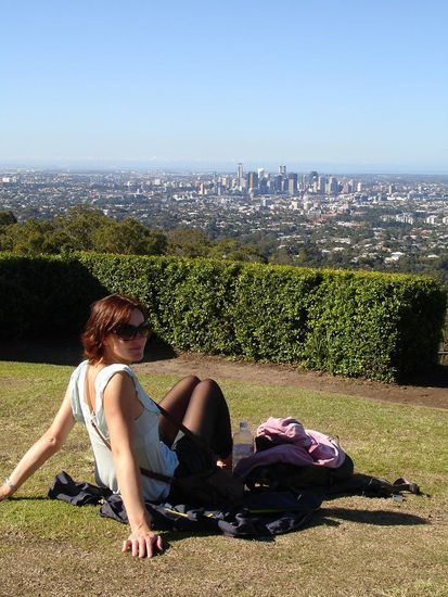 - Blick vom Mount Coo-tha -
Im Hintergrund, der Stadtkern von Brisbane