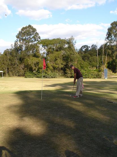 Hier konnten wir am Wochenende mal ausnahmsweise am Golfplatz entspannen und uns mit neugewonnenen Freunden treffen