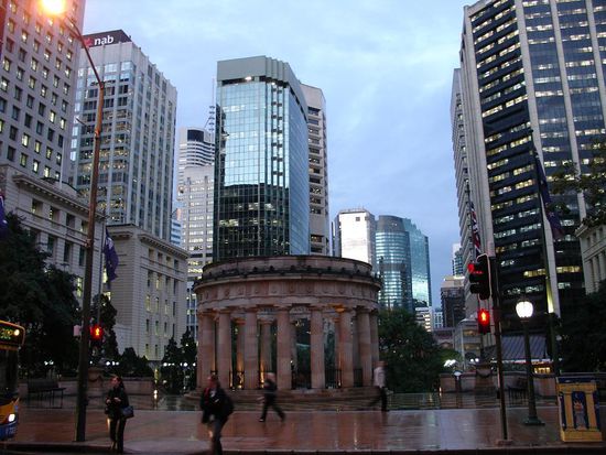 Alt und Neu
- Brisbane waechst und waechst -
Obwohl die Stadt erst 150 Jahre alt ist, hat sich in den letzten 30 Jahren hier irrsinnig viel getan...alles ist am Bauen.