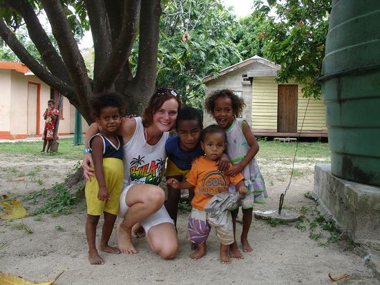 - Mit den Kindern vom Dorf - 
Mei suess die Kleinen...