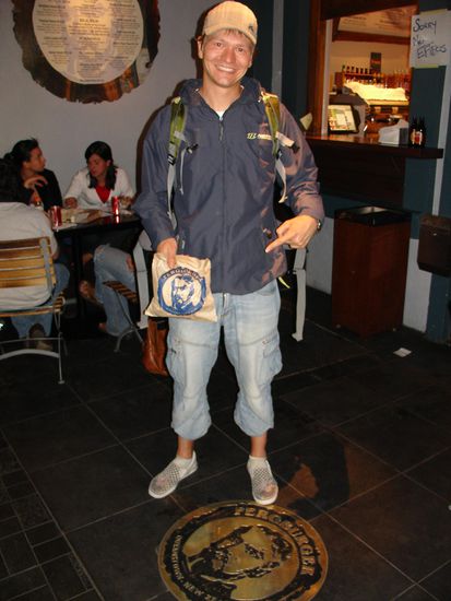 Hier gibts die besten Burger der Welt - 
Fergburger in Queenstown -
Andys Lieblingsrestaurant, wir muessen jeden Tag dahingehen!