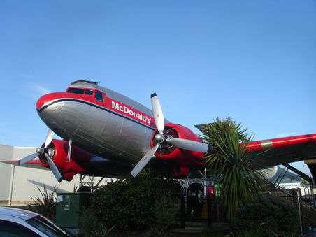 Der McDonald's in Taupo - eine DC 3
Innendrin konnte man sein Fast Food verspeisen
Andy's Fundstueck der Woche!