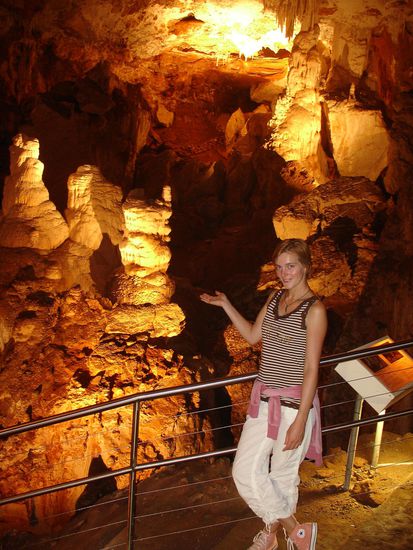 ...unterirdische Tropfsteinhoehlen