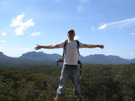 Belohnt wurden wir mit herrlichen Aussichten ueber die Blue Mountains - es war menschenleer!