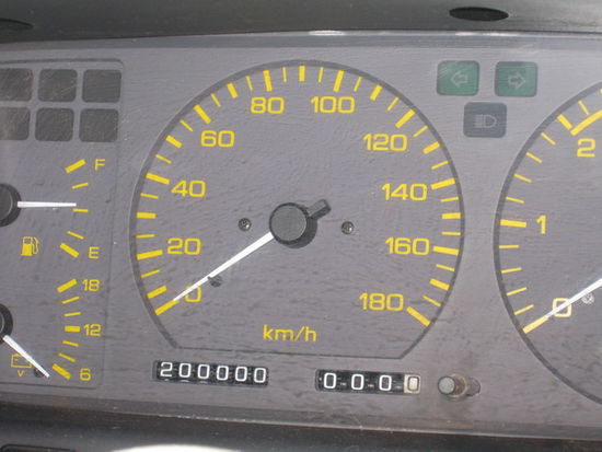 200 000 km