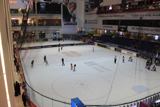 Eishockeyfeld in der Dubai Mall