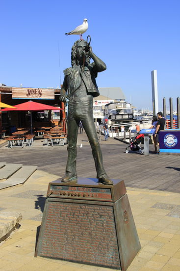 Bon Scott Statue in Fremantle