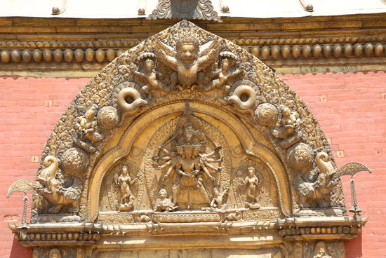 ...und Details davon, die verschiedene Gottheiten darstellen