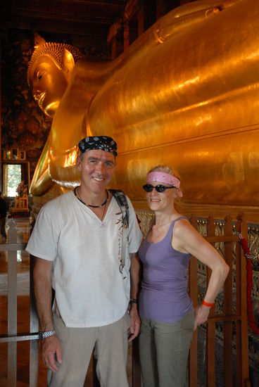 Der liegende Buddha und der stehende Buddha...