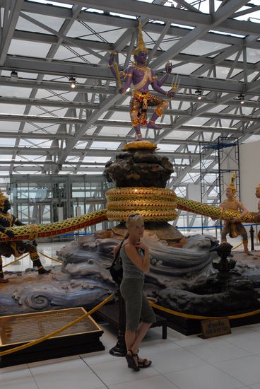 ""Ciao Bangkok" oder "Frauen unter sich""