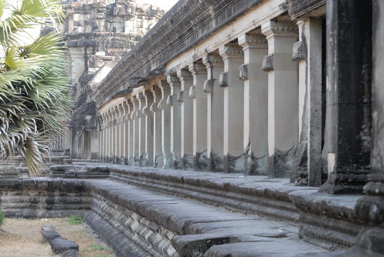 Die westliche Erste Umfassungsmauer von Angkor Wat