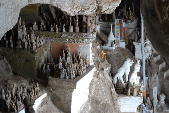 Die Hoehle von Pak Ou