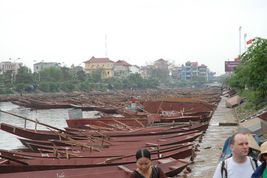 Ein paar wenige Transportboote warteten auf uns...