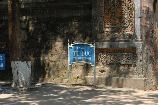 Der Eingang zu Kaiser Tu Ducs Grab