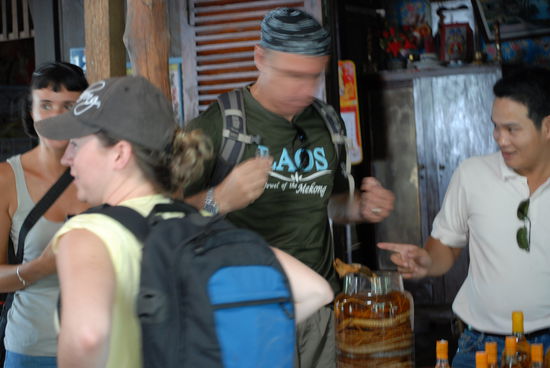 Nein, ich esse meine Schlangensuppe nicht