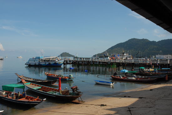 ... und die Sicht auf die andere Seite der Bucht