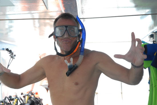 Die Tauchermaske passt ja schon mal ...