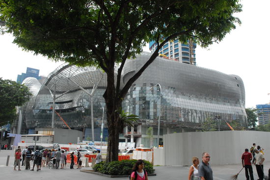 Ein Konsumtempel nach dem Anderen