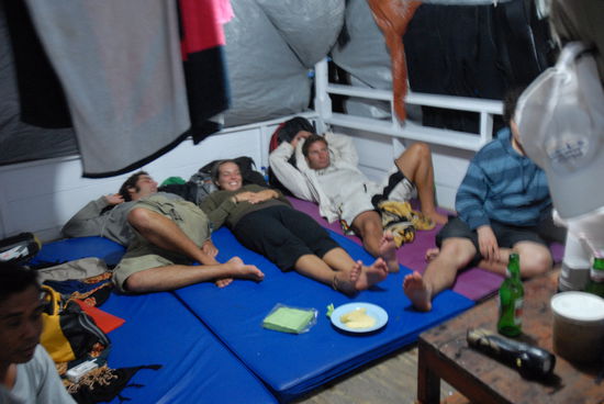 Nach dem Abendessen in unserem Wohn-,Ess- und Schlafzimmer