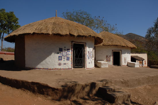 Das typische Ein-Raum-Haus eines Angehoerigen der untersten Kaste, wie z.B. einem Metzger o.ae.