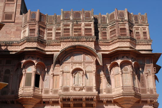 Sandsteinbau vom Feinsten