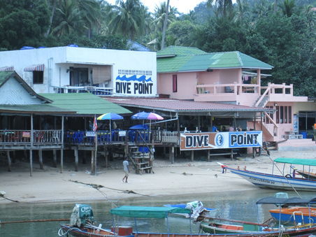 Der Dive Point vom Bootsanleger aus