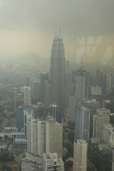 ... auf Kuala Lumpur und das Umland ...