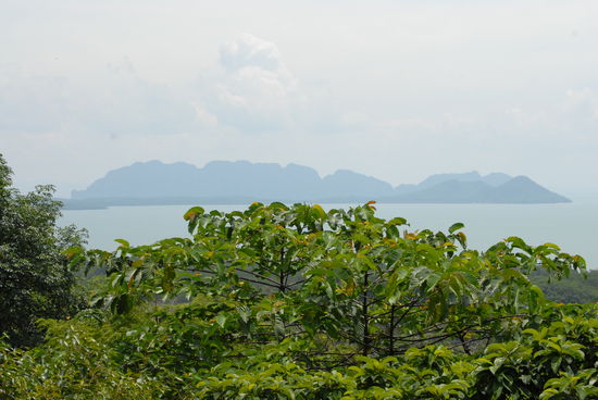 ... auf der Suche nach der vorgelagerten Insel auf der Ostseite von Koh Lanta