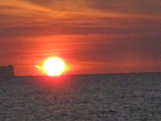 Wenn bei Capri ääääh Koh Lanta die rote Sonne im Meer versinkt....