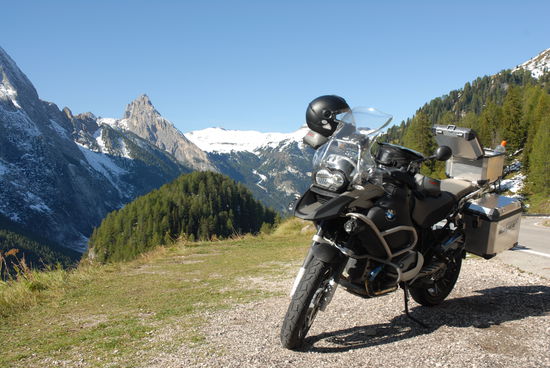 Eine der drei großen BMW-"Kühe"   