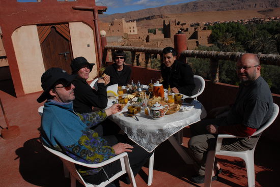 Frühstück auf der Dachterrasse