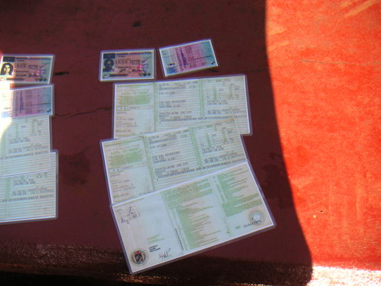 Alles in 5 facher Ausfertigung, man weiß ja nie was noch kommt.