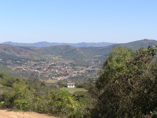 Samaipata von oben, wirkt kleiner, als es ist.