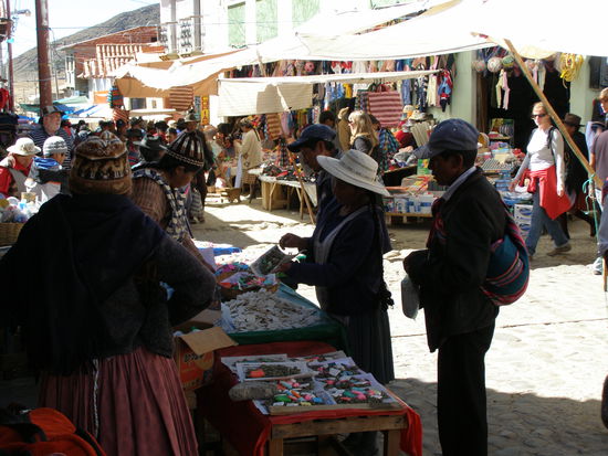 Buntes Treiben in Tarabuco.