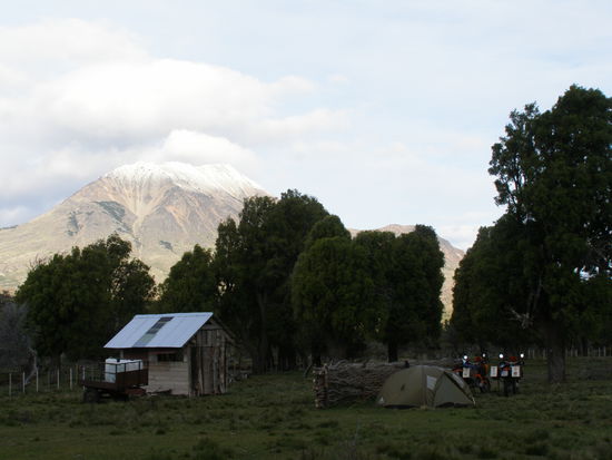 Traumhafte Lage, ruhig mit tollem Blick und netten Besitzern.