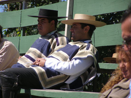 Mal sehen was die Konkurenz so macht.