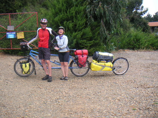 Martin und Sabine mit ihrem Tandem, ein Jahr auf drei Rädern unterwegs.