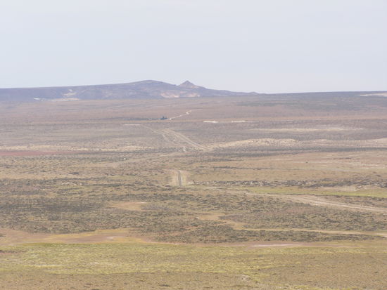Kilometerweit sieht man schon wo die Straße langführt.