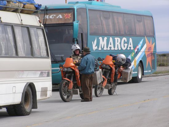 Immer wieder kommen wir ins Gespräch.